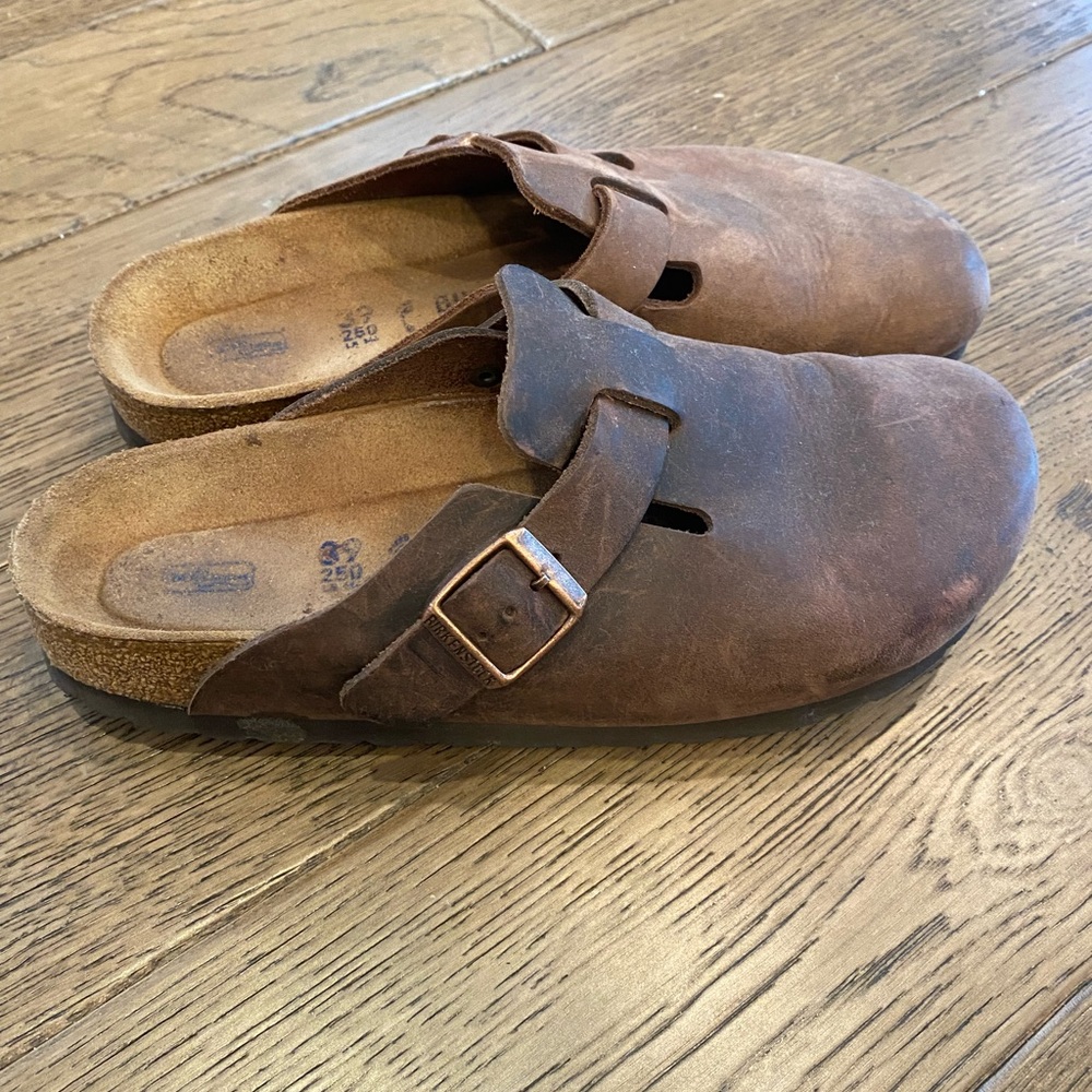 WOMENS Birkenstock, size 39